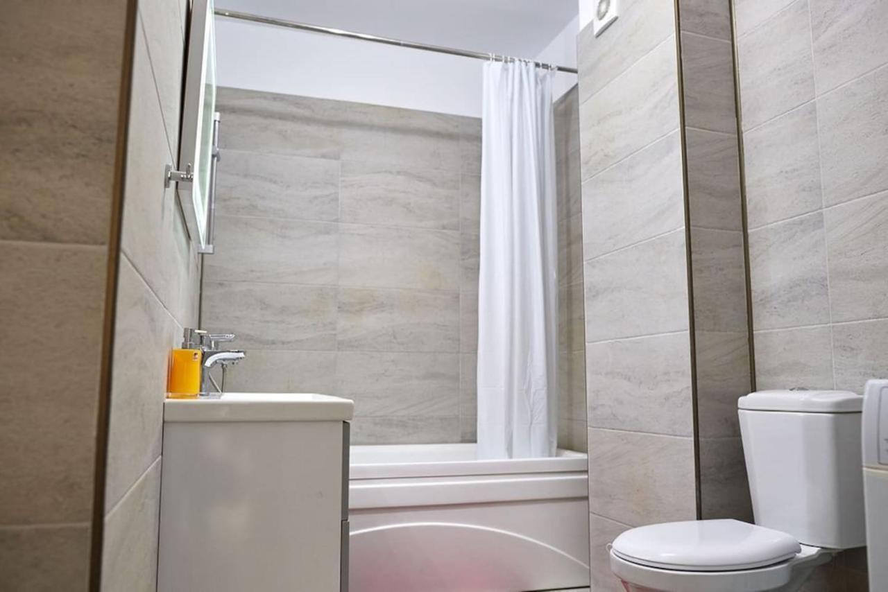 Blue Apartment In Spa N Pool Beach Resort Năvodari 외부 사진