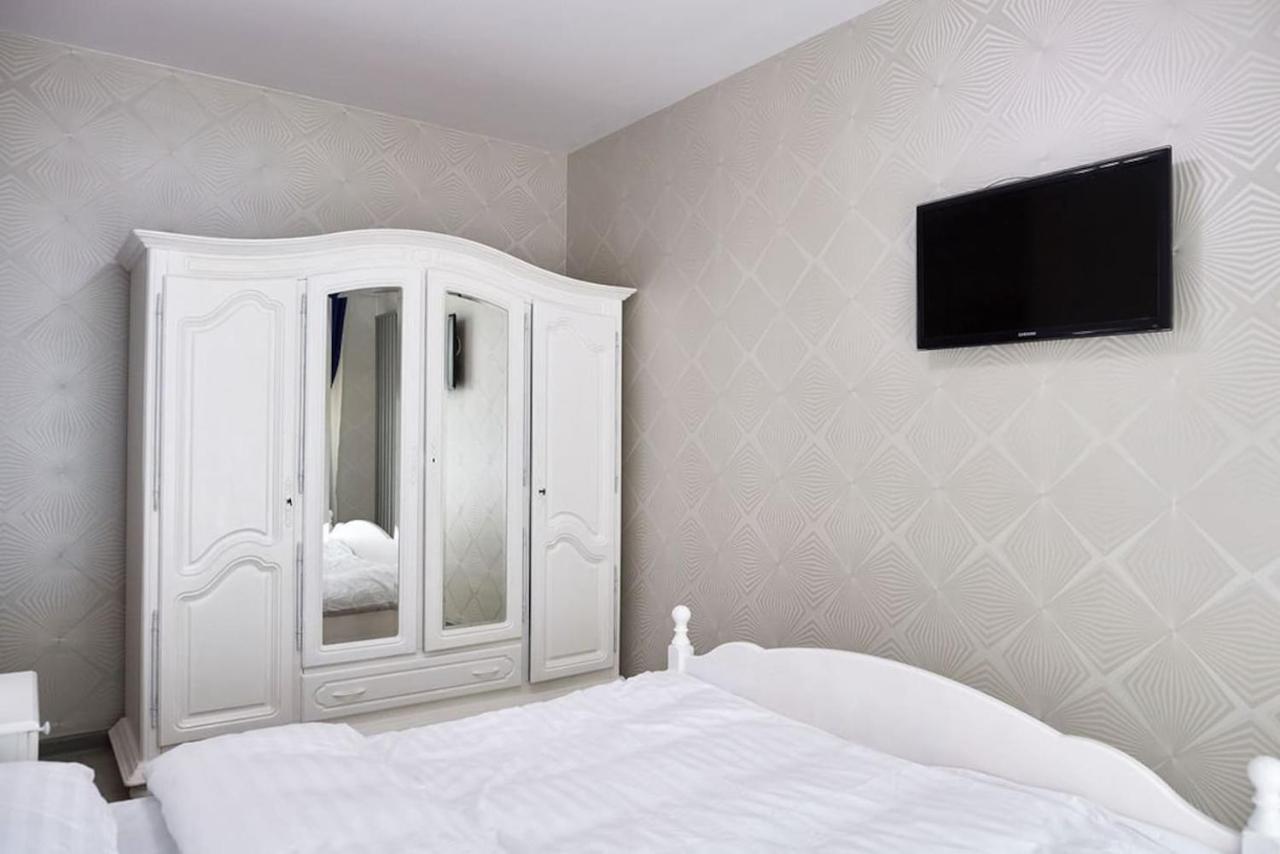 Blue Apartment In Spa N Pool Beach Resort Năvodari 외부 사진