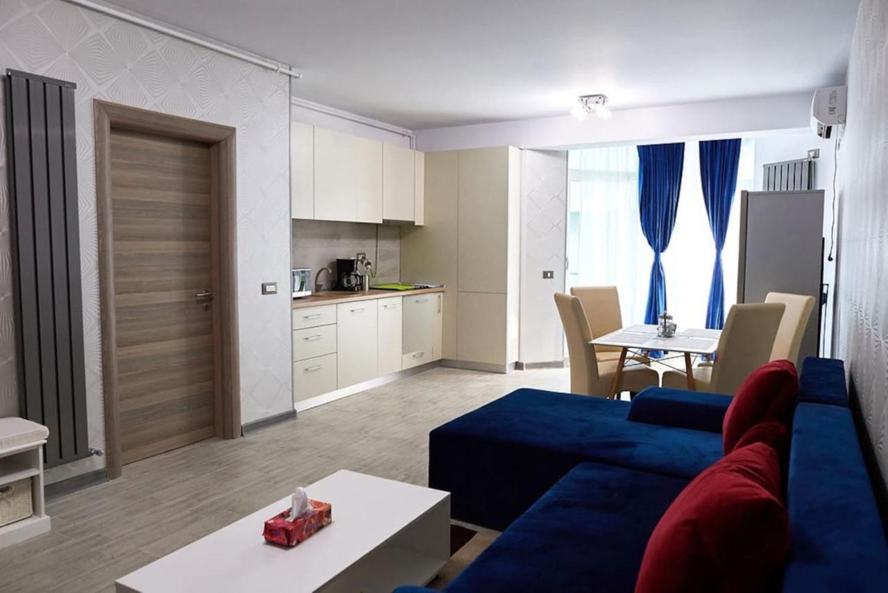 Blue Apartment In Spa N Pool Beach Resort Năvodari 외부 사진