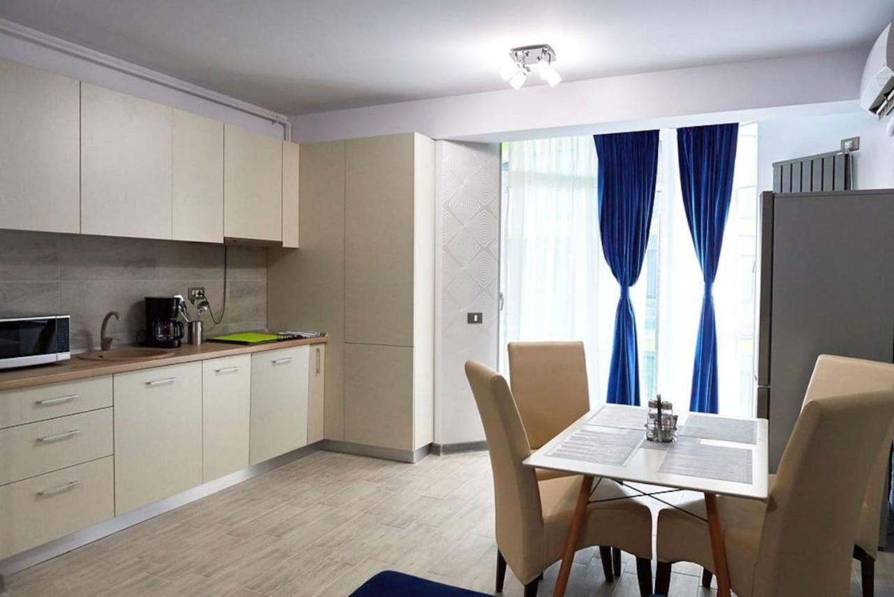 Blue Apartment In Spa N Pool Beach Resort Năvodari 외부 사진