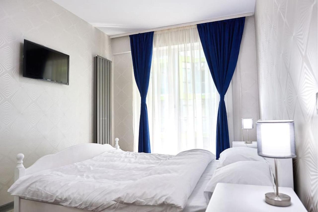 Blue Apartment In Spa N Pool Beach Resort Năvodari 외부 사진